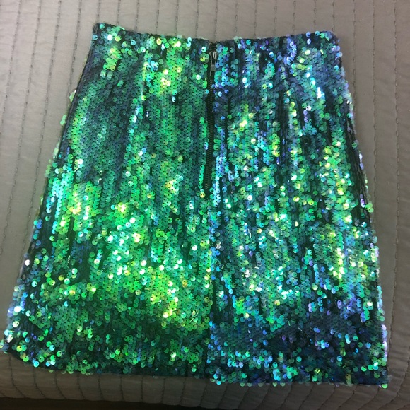 MINKPINK Sequin Mini Skirt - Picture 2 of 4